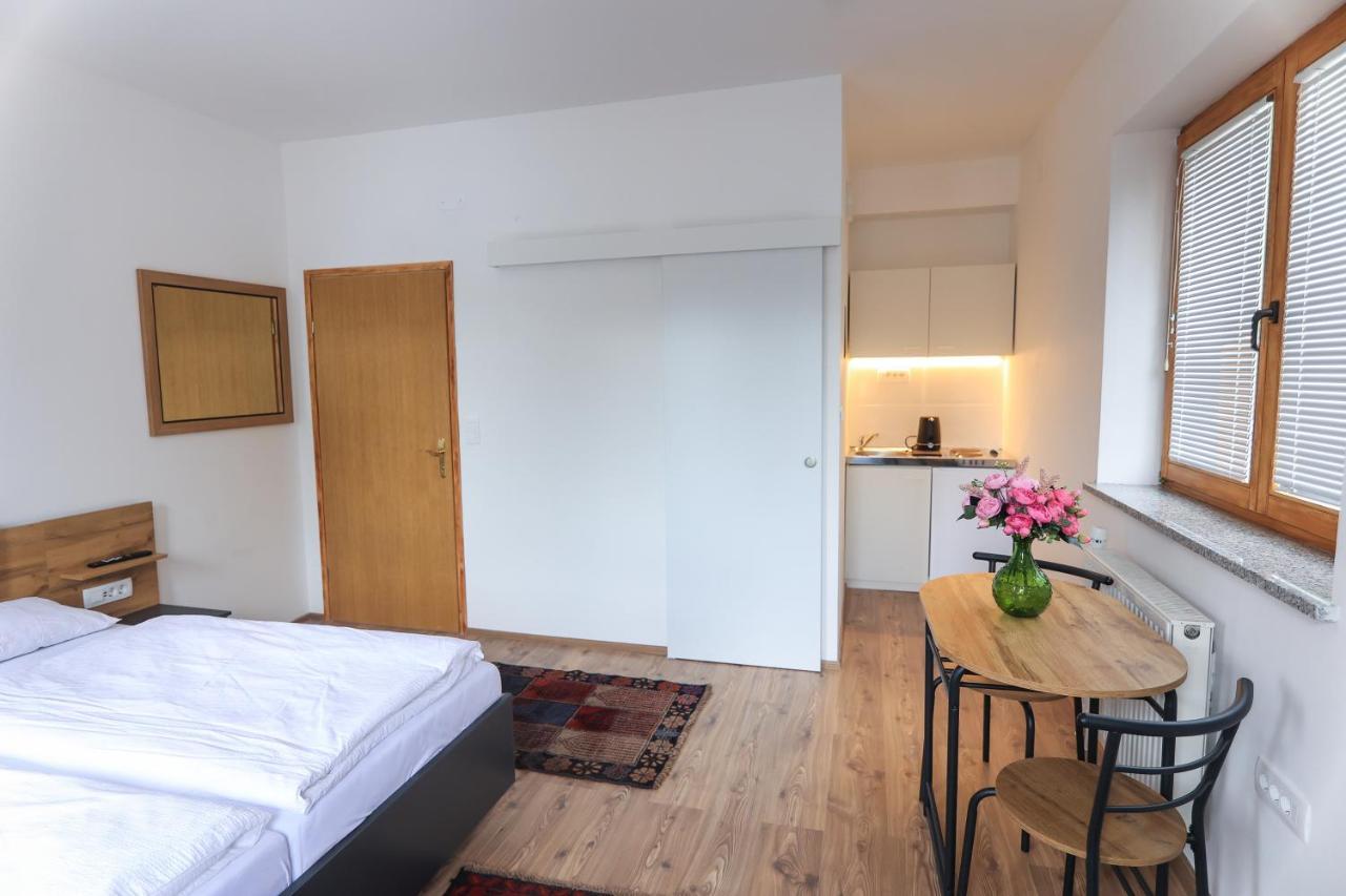Apartments Katrca Bezigrad Ljubljana Buitenkant foto